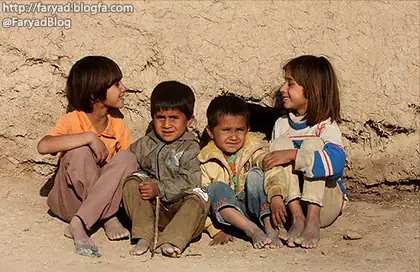 به جای نگران بودن برای برهنه بودن موهای سر دختران نگران حجاب اجباری