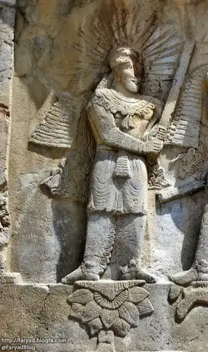 ایزد مهر میترا طاق بستان تاجگذاری اردشیر دوم
